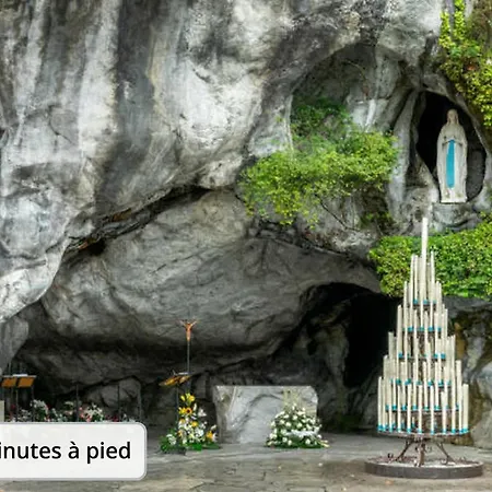 Escapade A Dans Beau T2 Avec Terrasse - Proche Gare Et Centre Apartman Lourdes