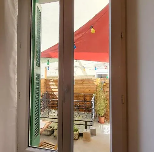 Escapade A Dans Beau T2 Avec Terrasse - Proche Gare Et Centre Lourdes