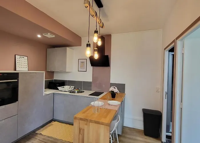 Escapade A Dans Beau T2 Avec Terrasse - Proche Gare Et Centre Appartement Lourdes